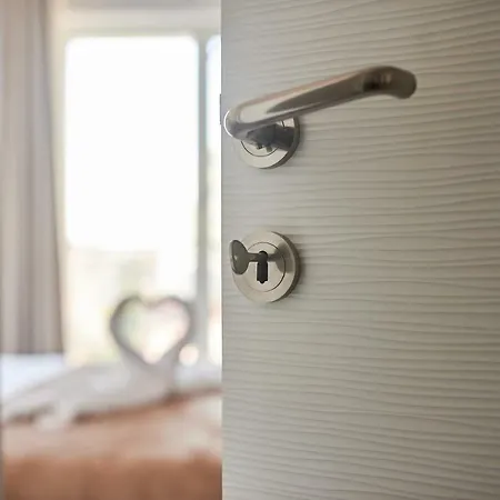 Dor De Mare - Apartament Milano Bliss 2 アパート ナボダリ